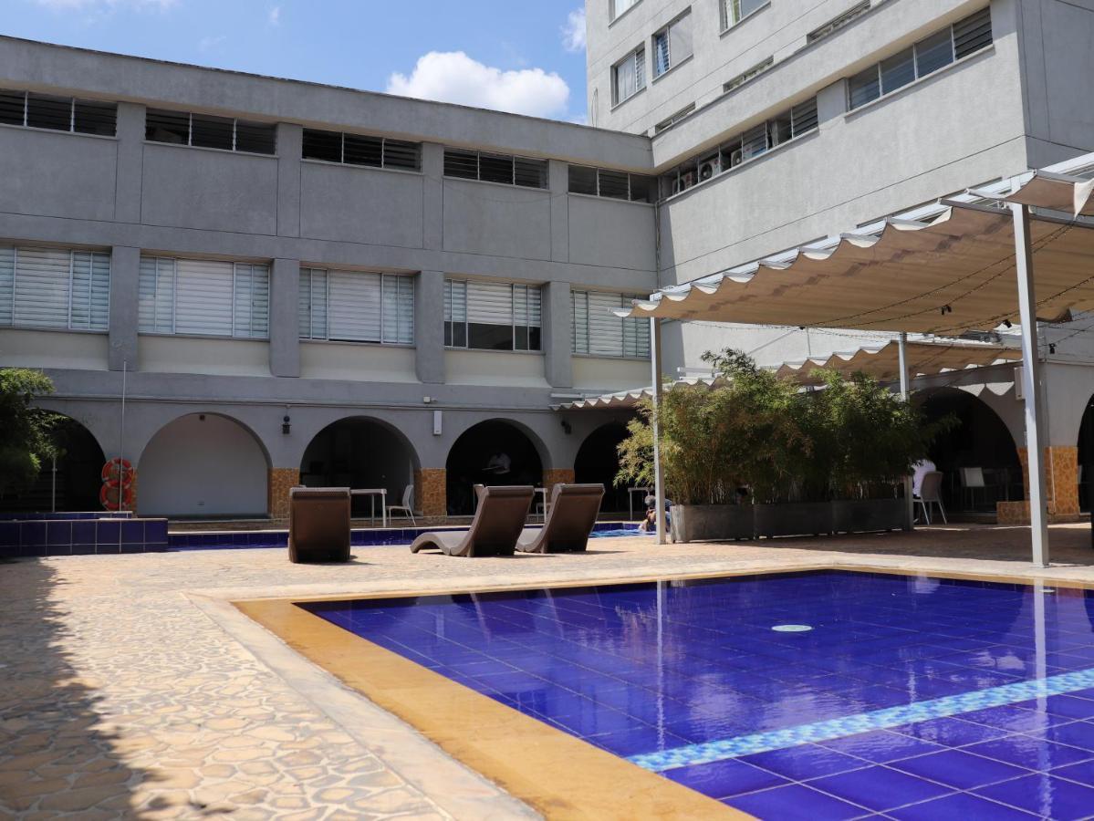 Hotel Don Gregorio Cartago Exterior photo
